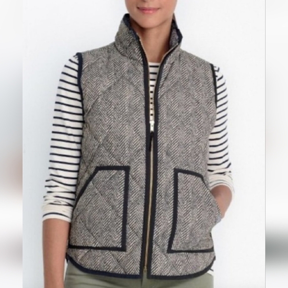 J. Crew Jackets & Blazers - J. Crew Down Quilted Puffer Vest Womens XSmall Herringbone Black Cream